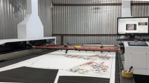 Cắt vải laser theo yêu cầu – Công nghệ cắt chính xác tại xưởng ZoZo